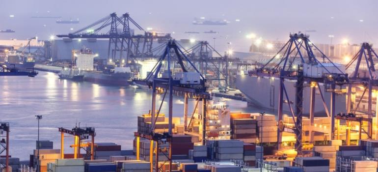 Karriere auf dem Wasser – der Beruf des Schifffahrtskaufmanns